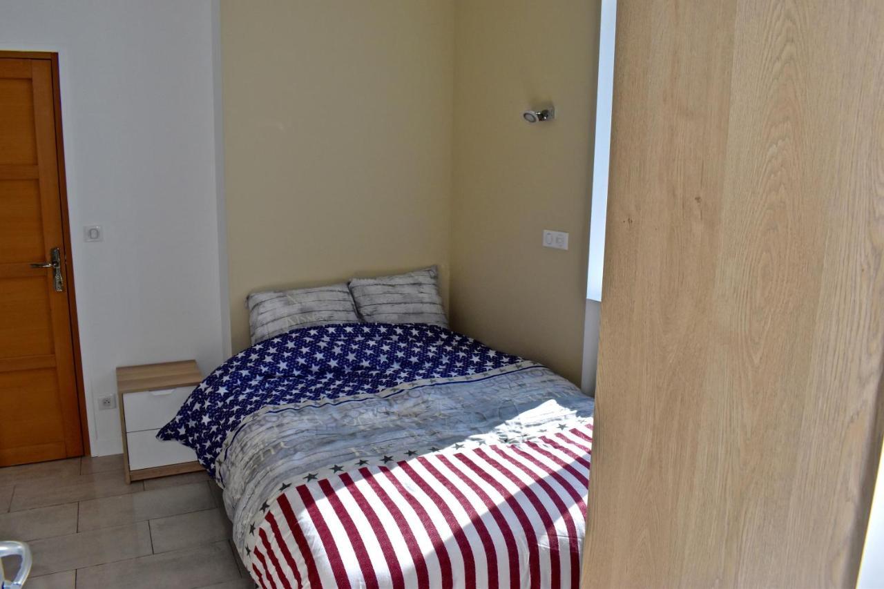 Coliving Tout Confort- Loos Les Lille-Maison Partagee-7 Chambres-5 Sdb-6Wc-Loos Les Lille Buitenkant foto