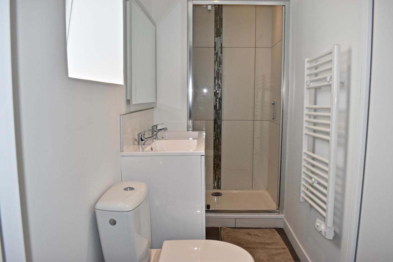 Coliving Tout Confort- Loos Les Lille-Maison Partagee-7 Chambres-5 Sdb-6Wc-Loos Les Lille Buitenkant foto